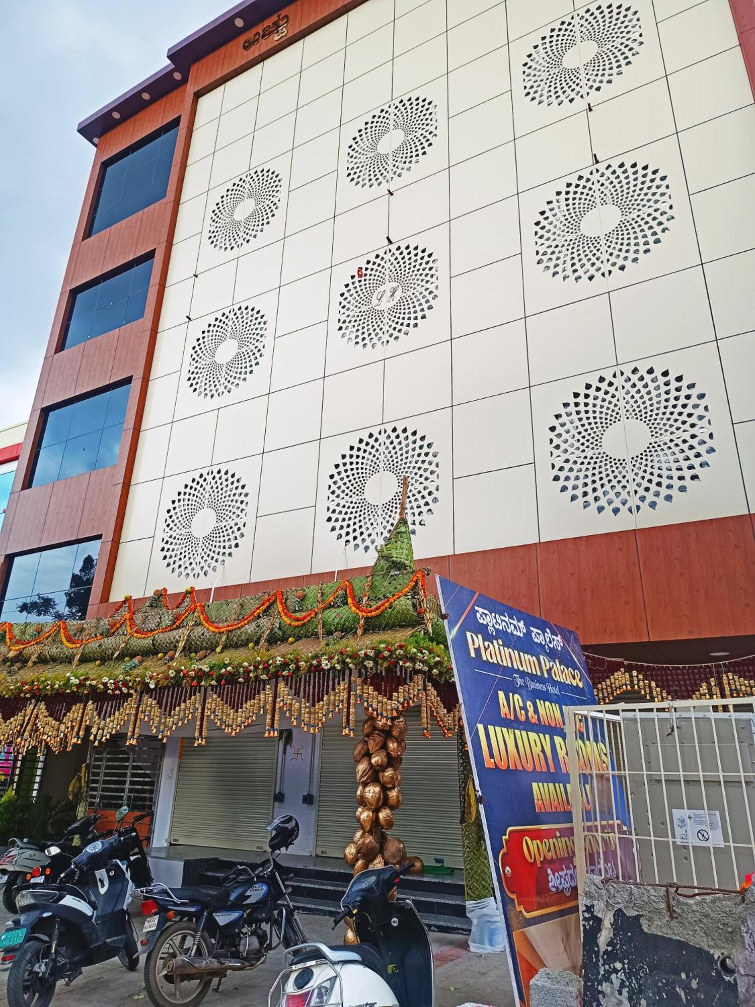 Hotel Achhu Palace Bangalore Esterno foto