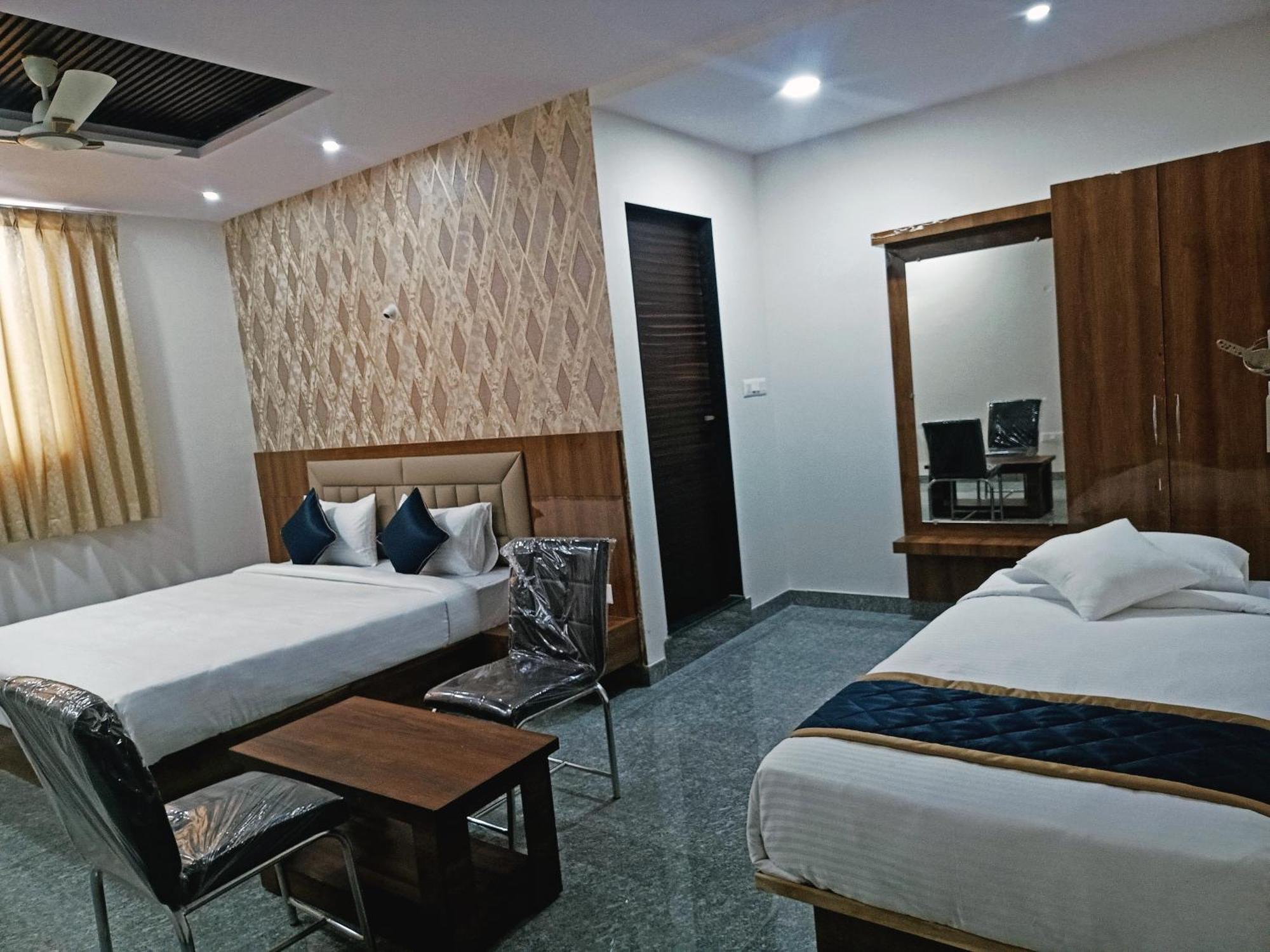 Hotel Achhu Palace Bangalore Esterno foto