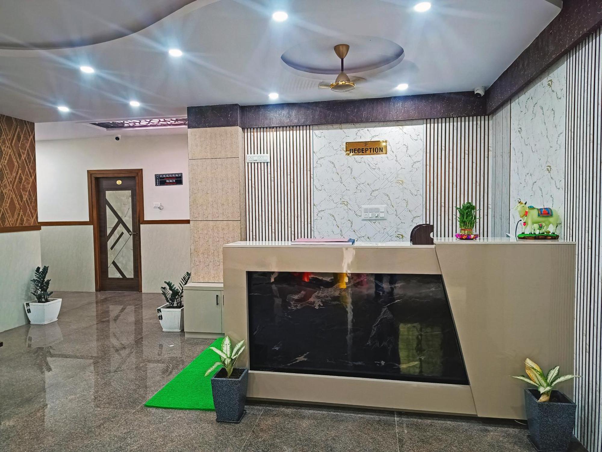 Hotel Achhu Palace Bangalore Esterno foto